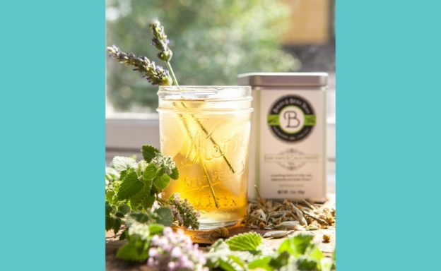Chill Out This Summer with Easy Loose Leaf Iced Tea